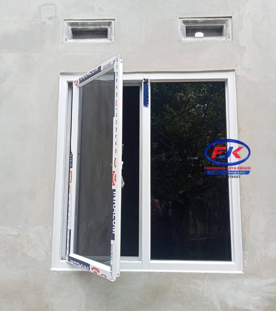 2f11f62b-9962-47aa-94f3-18f2109ba9e3 jendela aluminium Surabaya